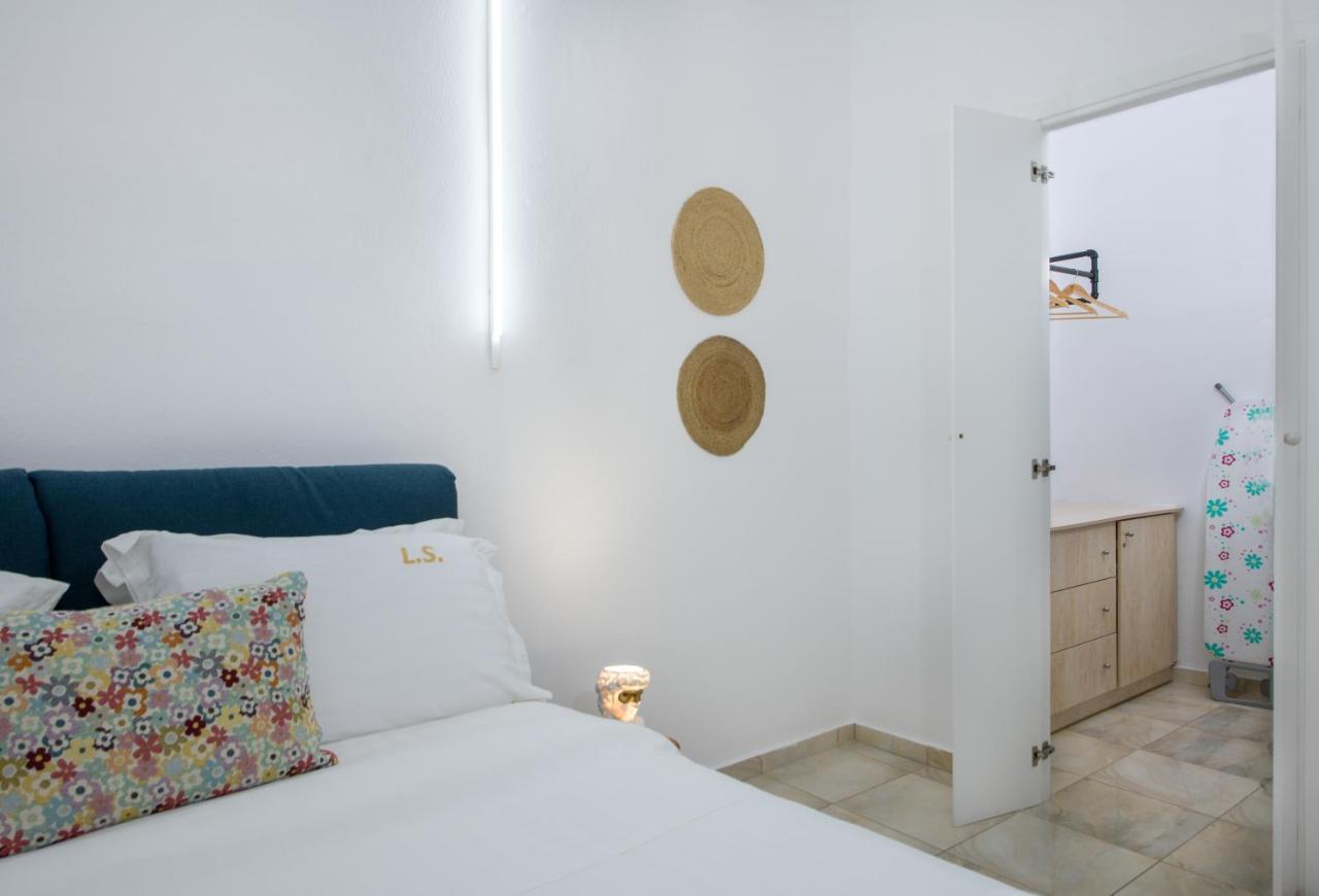 Lucky Suites (Adults Only) 罗希姆诺 外观 照片