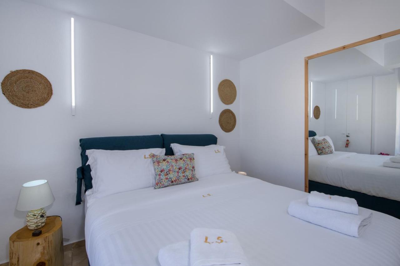 Lucky Suites (Adults Only) 罗希姆诺 外观 照片